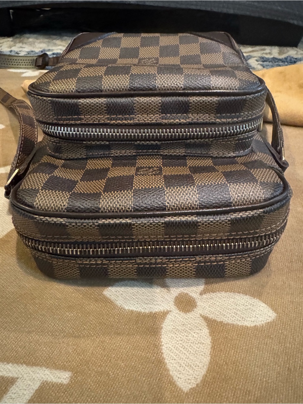 🤎 Authentic Louis Vuitton Damier Ebene Amazone PM Crossbody Bag-